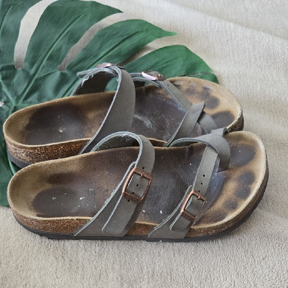 Birkenstock Gray Strappy Sandals with Buckles Size 7